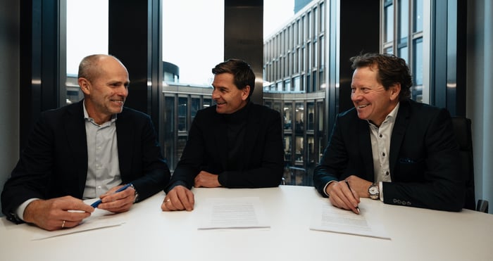 Frydenbø Marine og SES-X Marine Technologies lanserer et nytt elbåtselskap