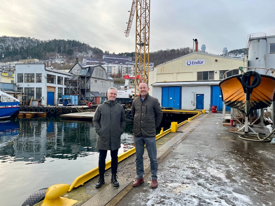 Tore Grimstad and Åsmund Bjørndal Heen outside acquired Skjøndal Eiendom at Damsgård.