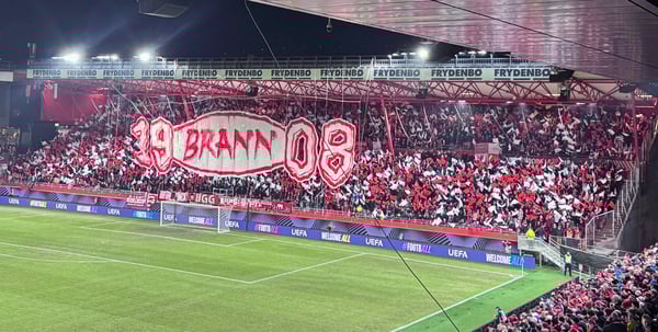 Frydenbø-tribunen 20 år